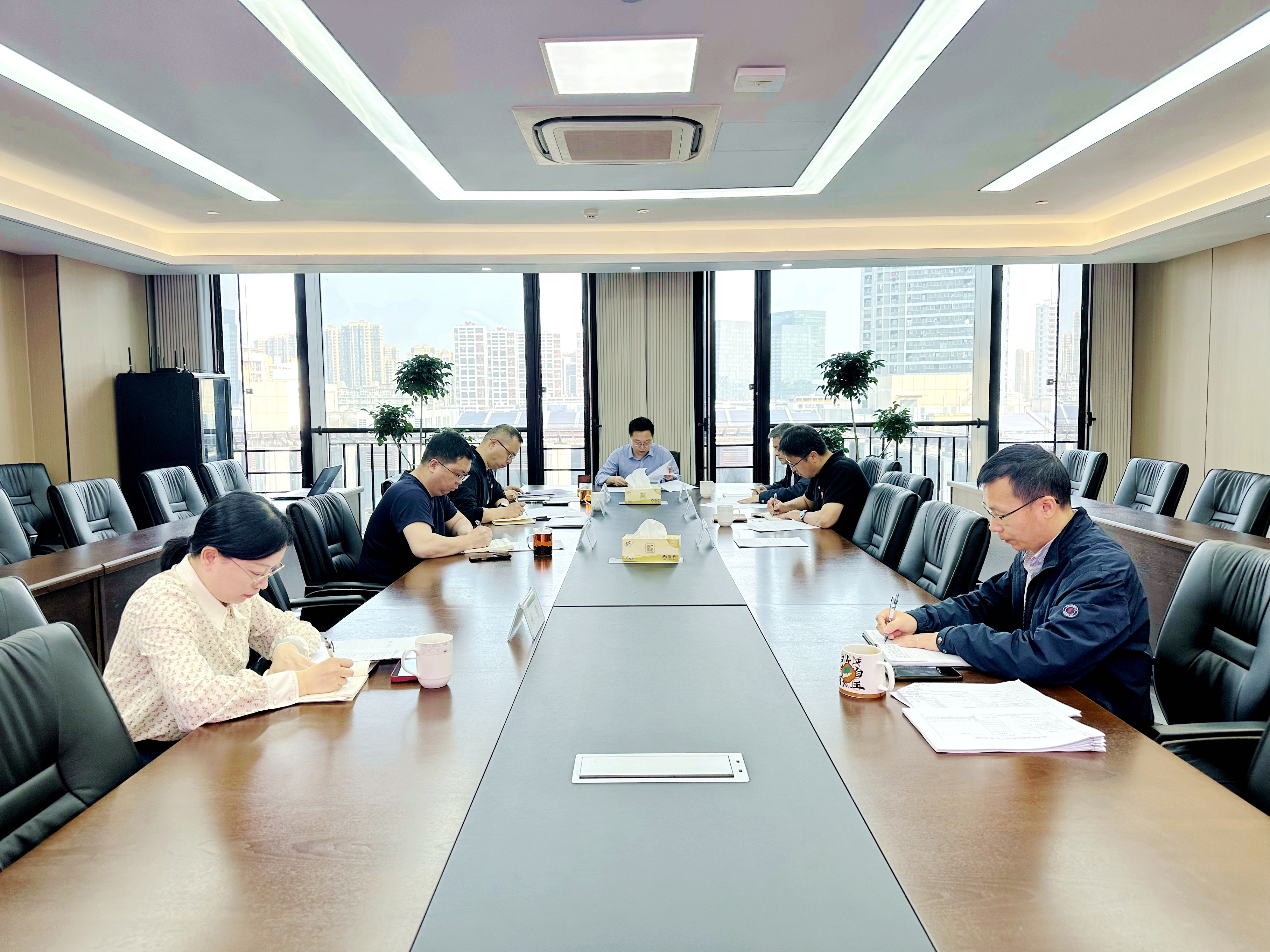 B体育（中国）国际平台,B SPORTS党委部署开展深入贯彻中央八项规定精神学习教育工作