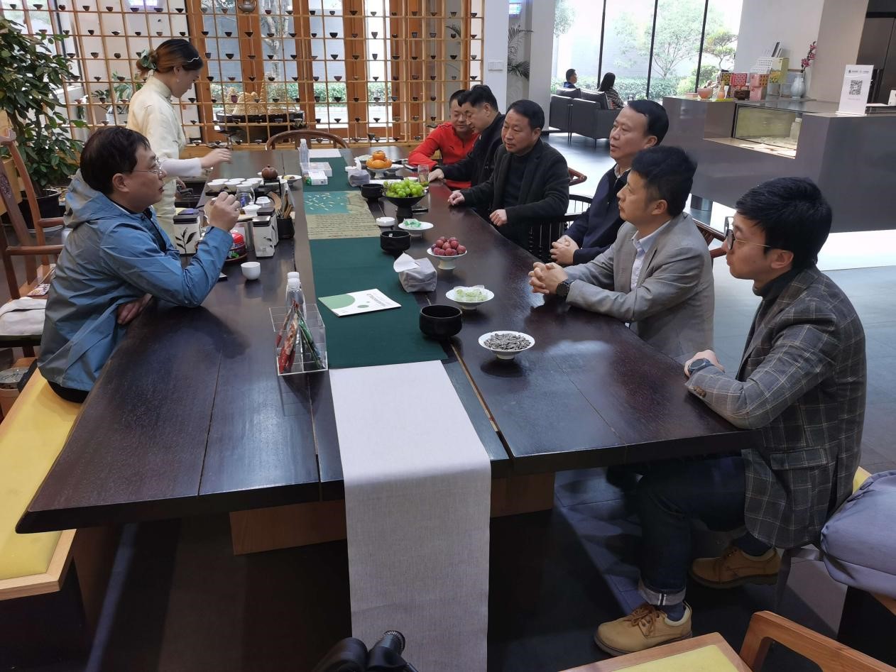 贵阳综保区党工委副书记黄良忠一行莅临B体育（中国）国际平台,B SPORTS考察