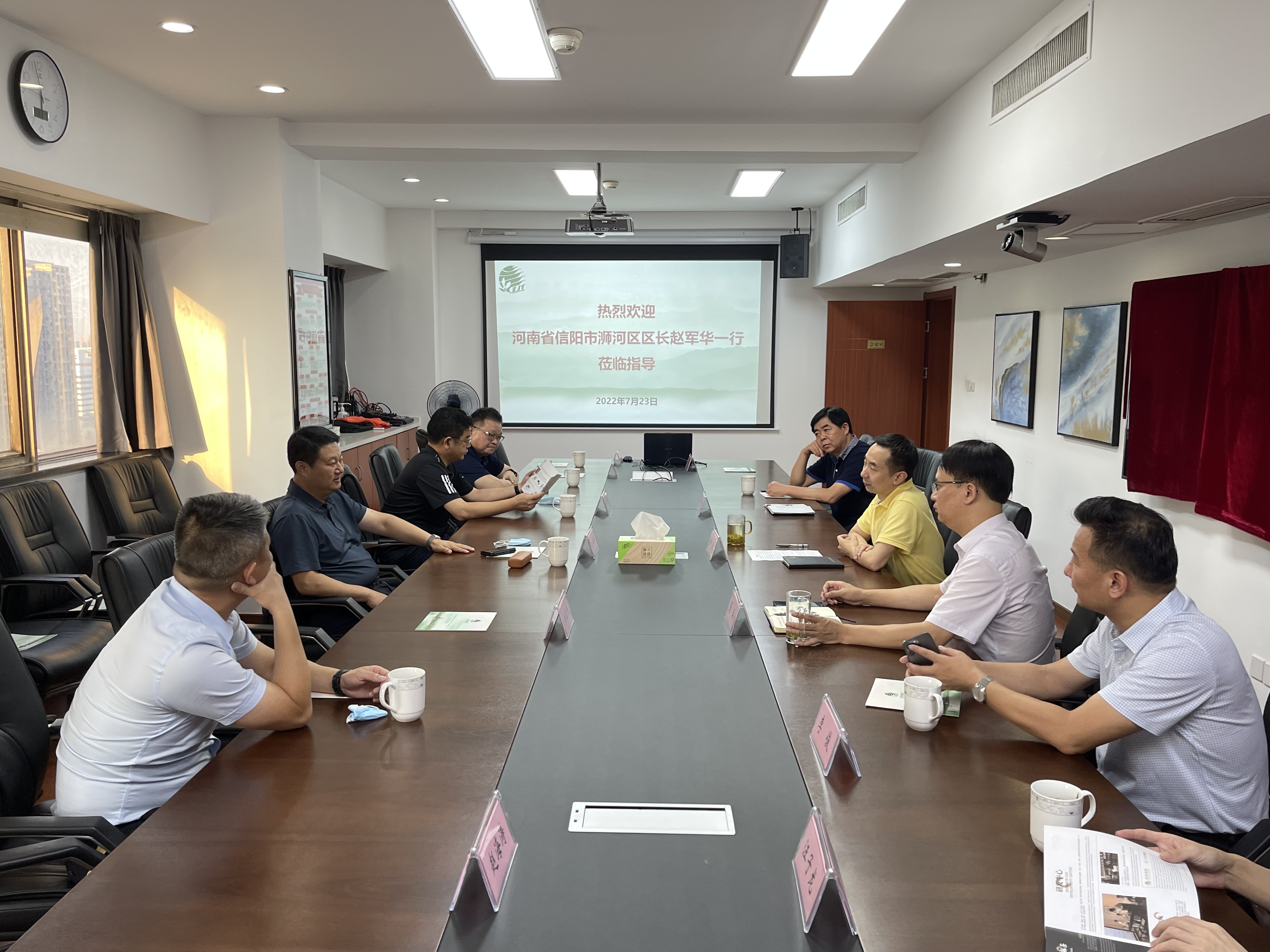 河南省信阳市浉河区区长赵军华一行莅临B体育（中国）国际平台,B SPORTS考察交流
