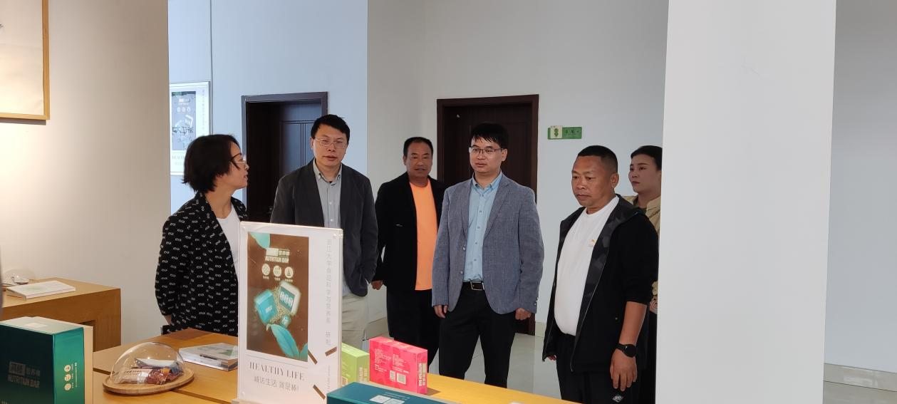 贵州省晴隆县县委副书记巫敏一行莅临B体育（中国）国际平台,B SPORTS兴合科技公司考察