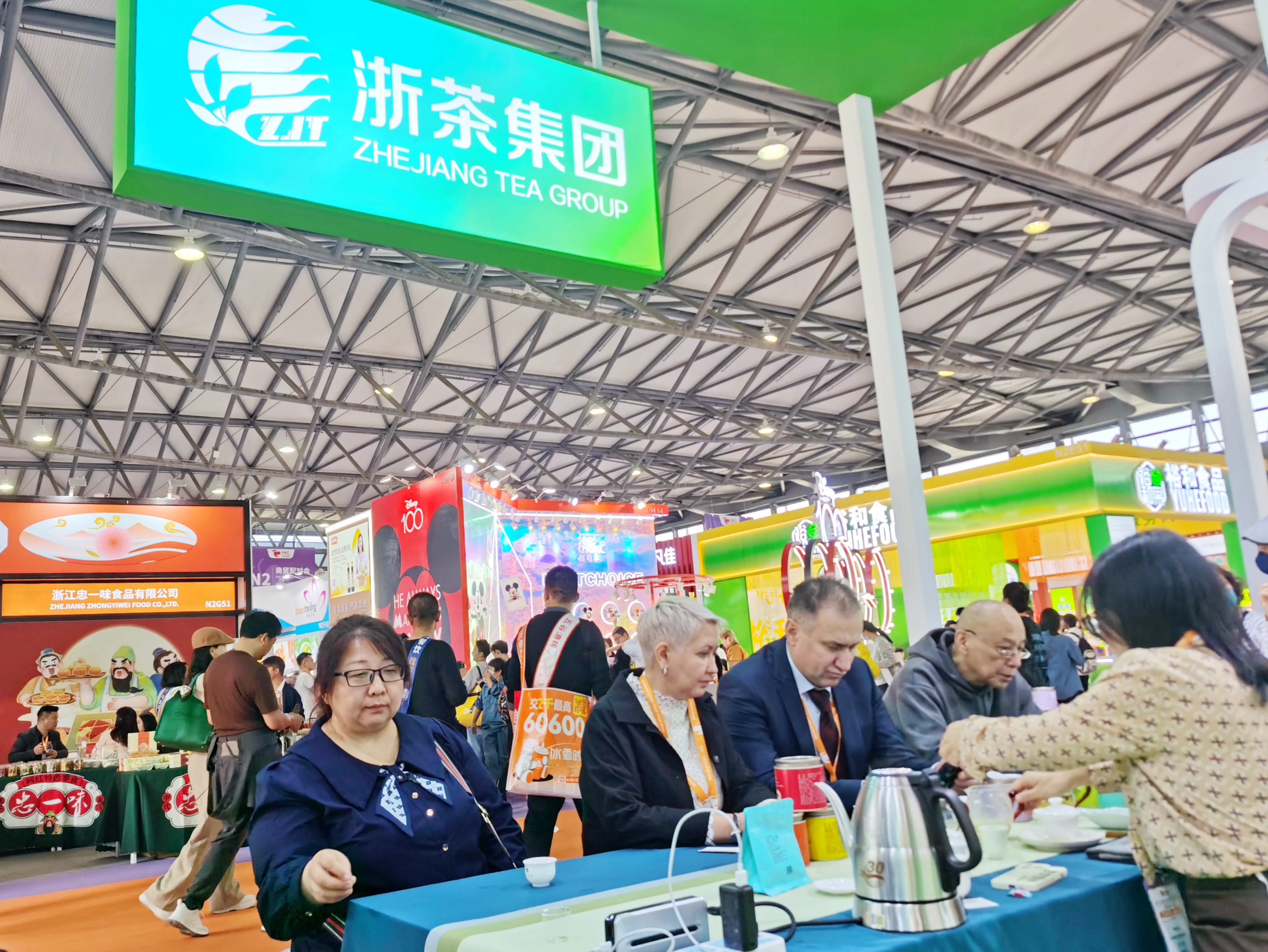 B体育（中国）国际平台,B SPORTS参加上海FHC环球食品展