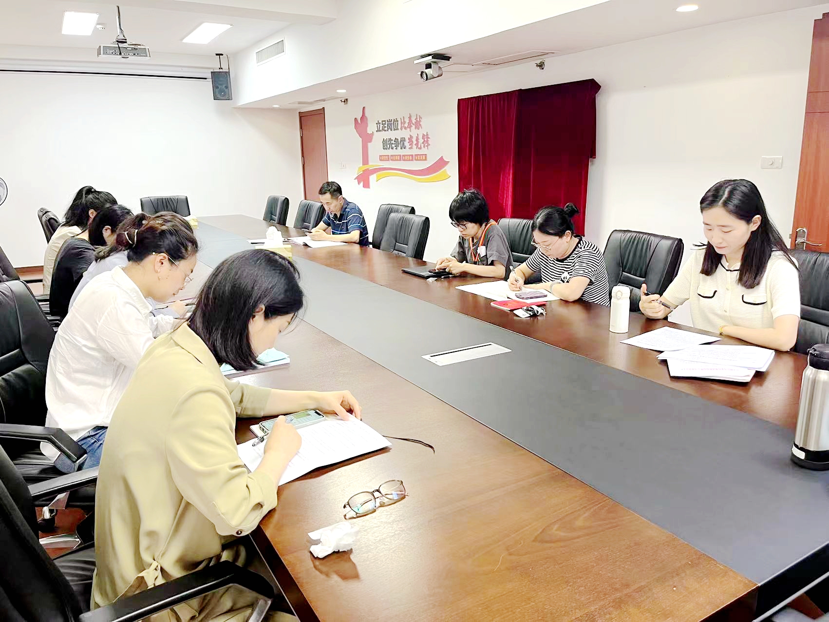 B体育（中国）国际平台,B SPORTS第四党支部召开半年度意识形态工作分析研判会