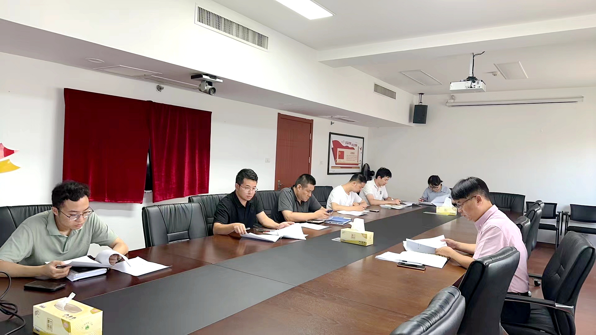 B体育（中国）国际平台,B SPORTS第一党支部认真学习宣传贯彻党的二十届三中全会精神